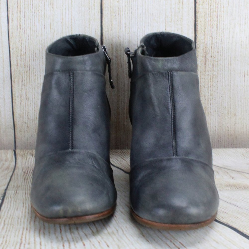 UGG High Heel Ankle Side Zip Booties Size 7.5 - Picture 15 of 16